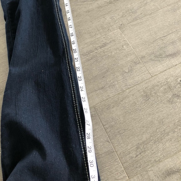 Jeans - Picture 5 of 6